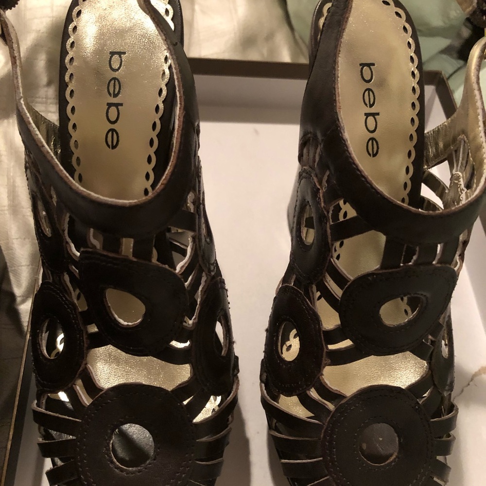 Chocolate brown circle cutout platform sandals!